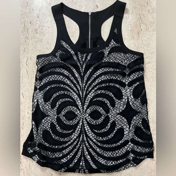 Express Lace Tank Size Medium - Picture 1 of 5